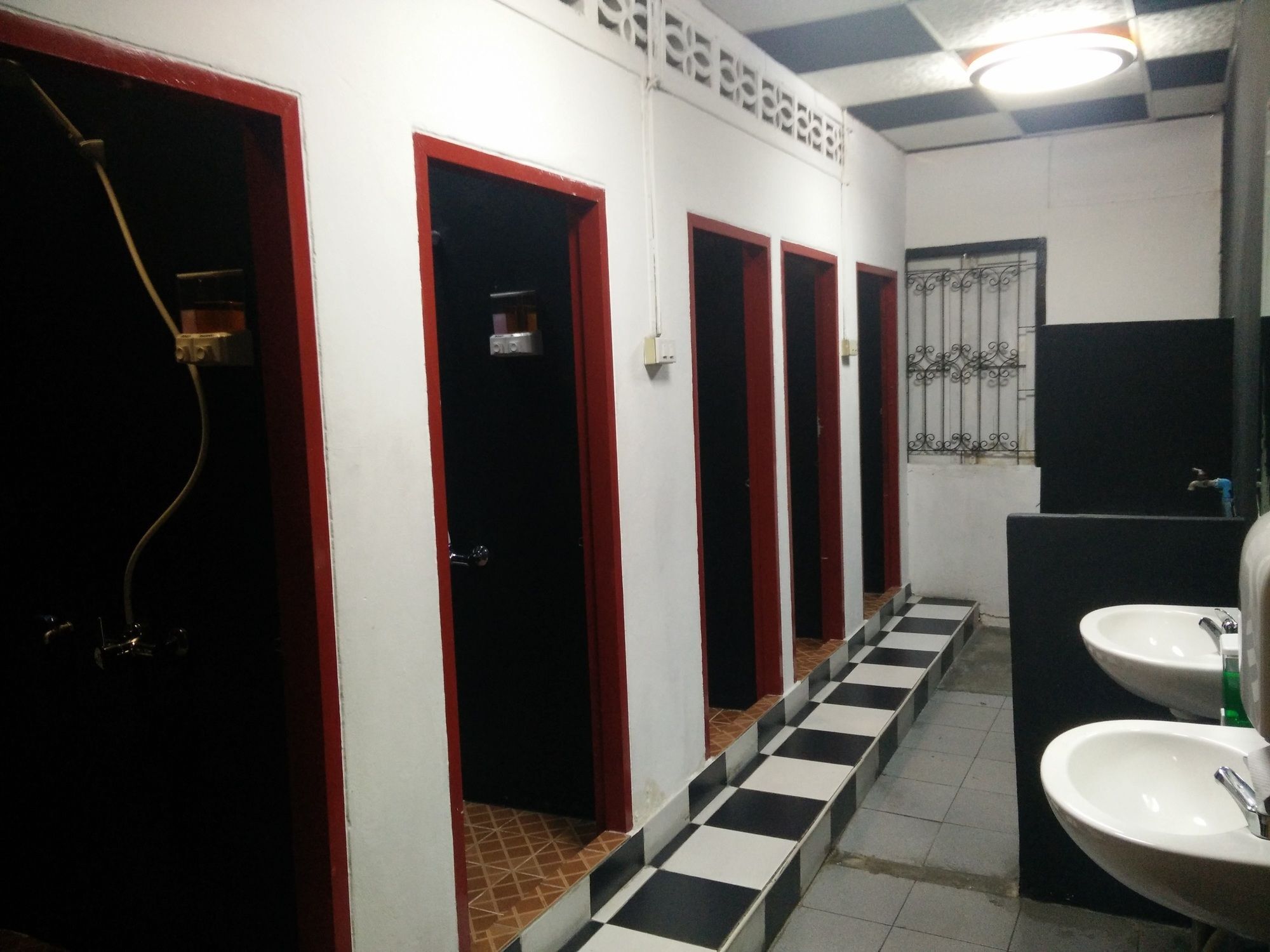 U Hostel Bangkok Ngoại thất bức ảnh
